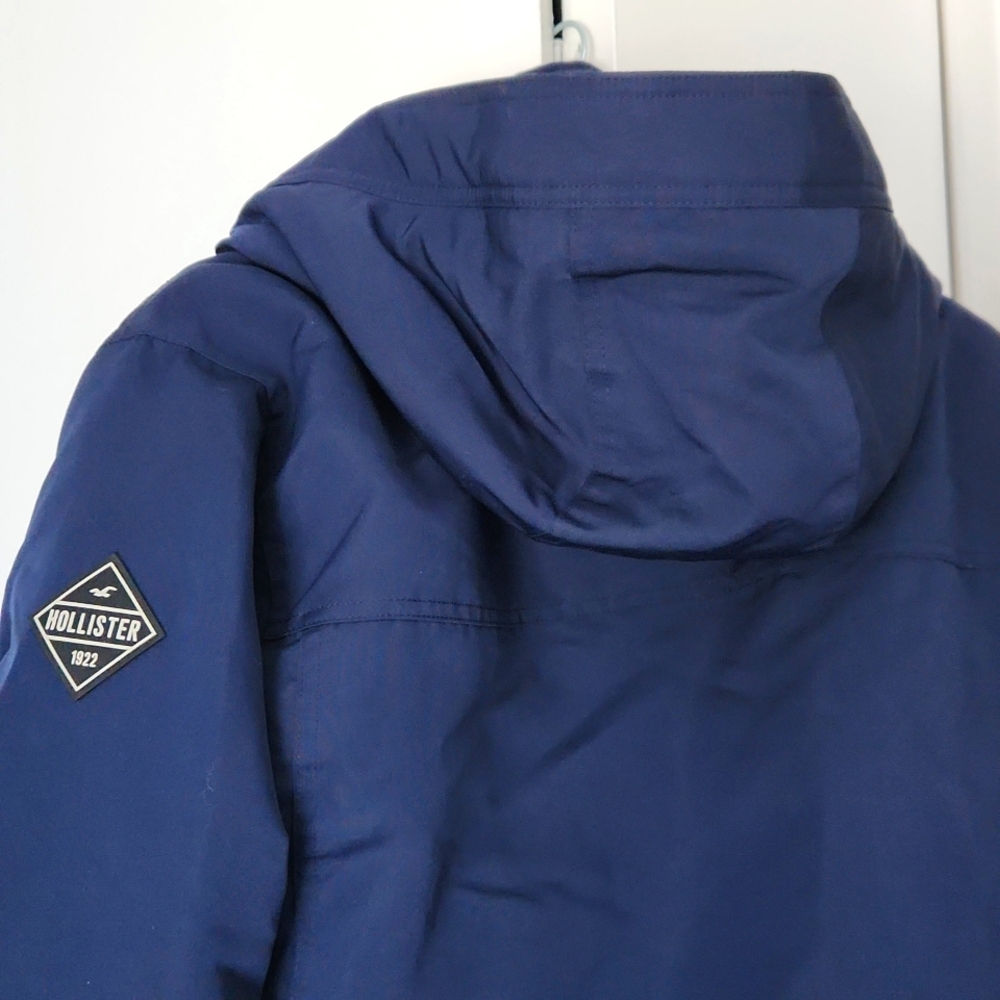 WINTER SALE‼️ Hollister Fleece lined coat EUC (size medium) Navy Blue, Unisex - Picture 5 of 7